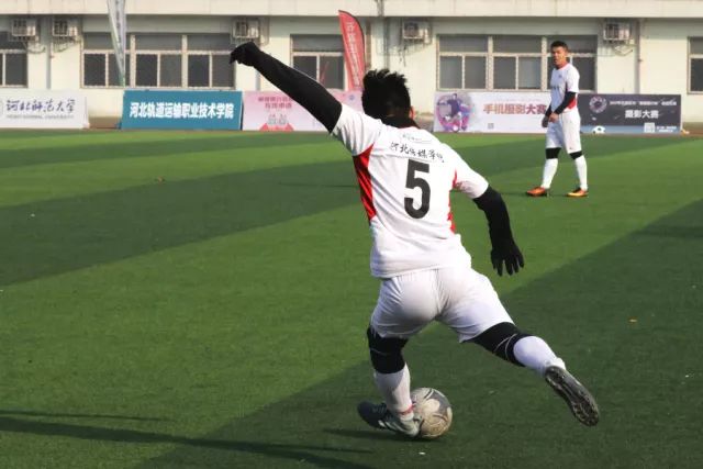 梅西助攻破百，迈阿密国际2-0夺取北冠杯首冠